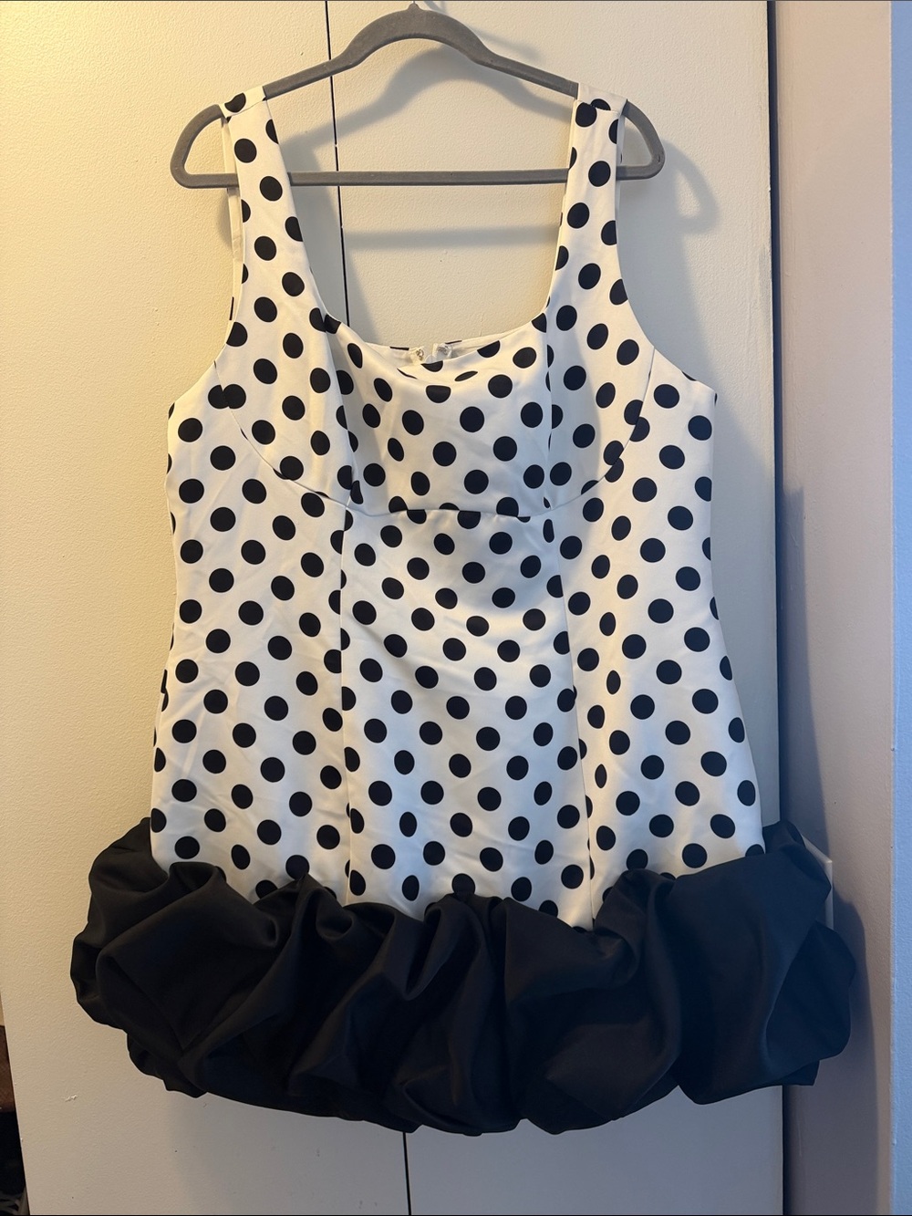 Black & White Polka Dot Bubble Hem 2X Dress